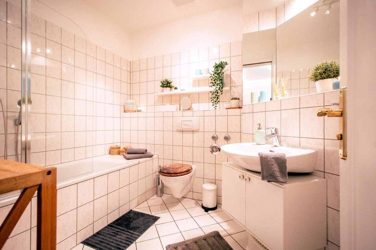 Gemuetliche Ferienwohnung Neben Der Arena Leipzig "Waldi" Exterior photo